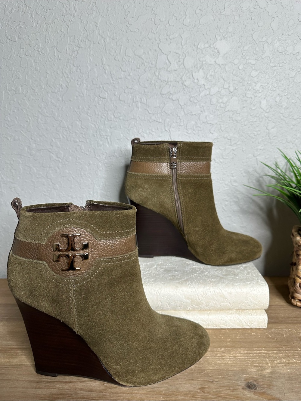 Tory Burch olive green suede wood wedge ankle boot with gold TT accent. Size 8.5